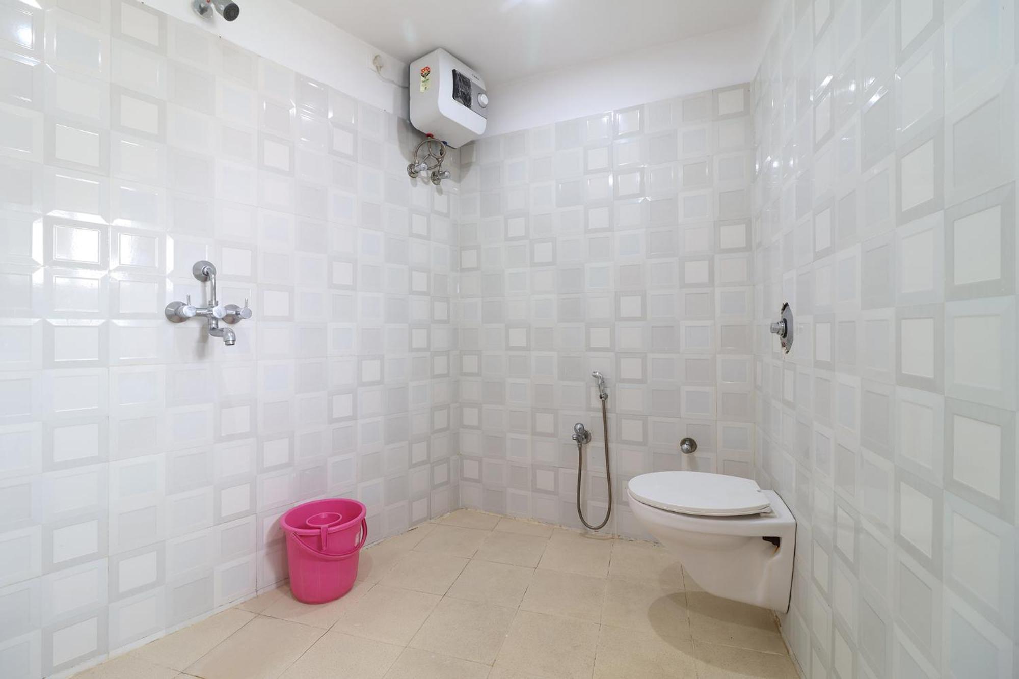 Fabhotel Crown Plaza Ráncsí Kültér fotó